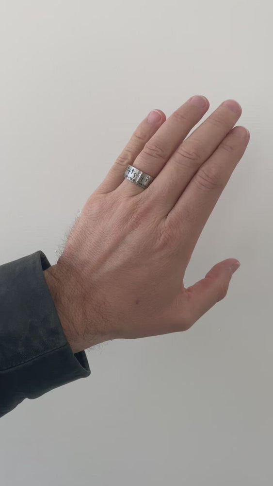 
                
                    Load and play video in Gallery viewer, Knight Ring
                
            